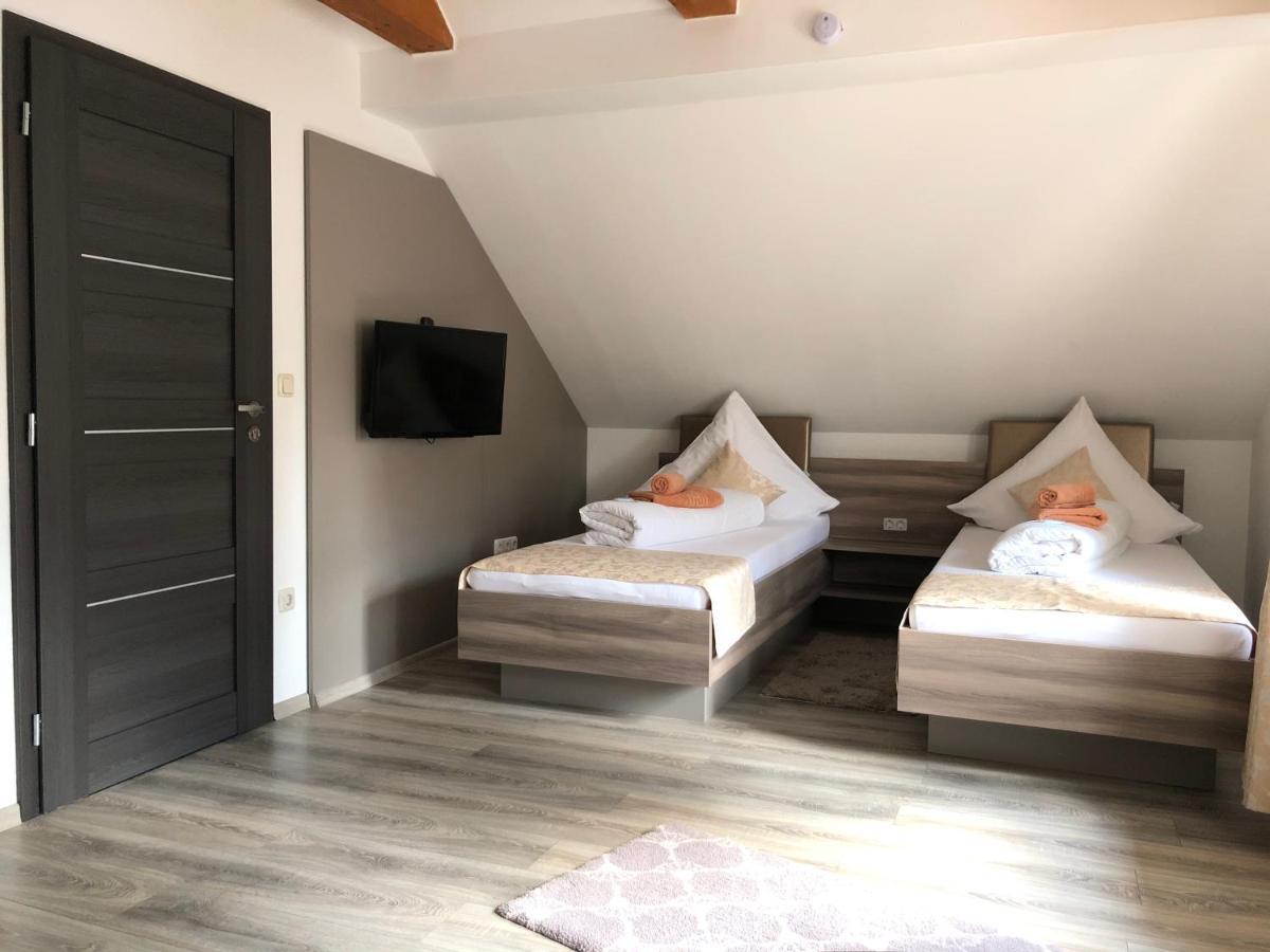 Pension Goldenes Vogtland Adorf Екстер'єр фото