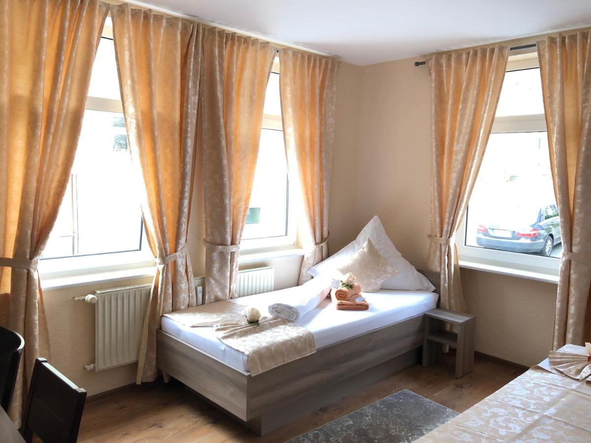 Pension Goldenes Vogtland Adorf Екстер'єр фото