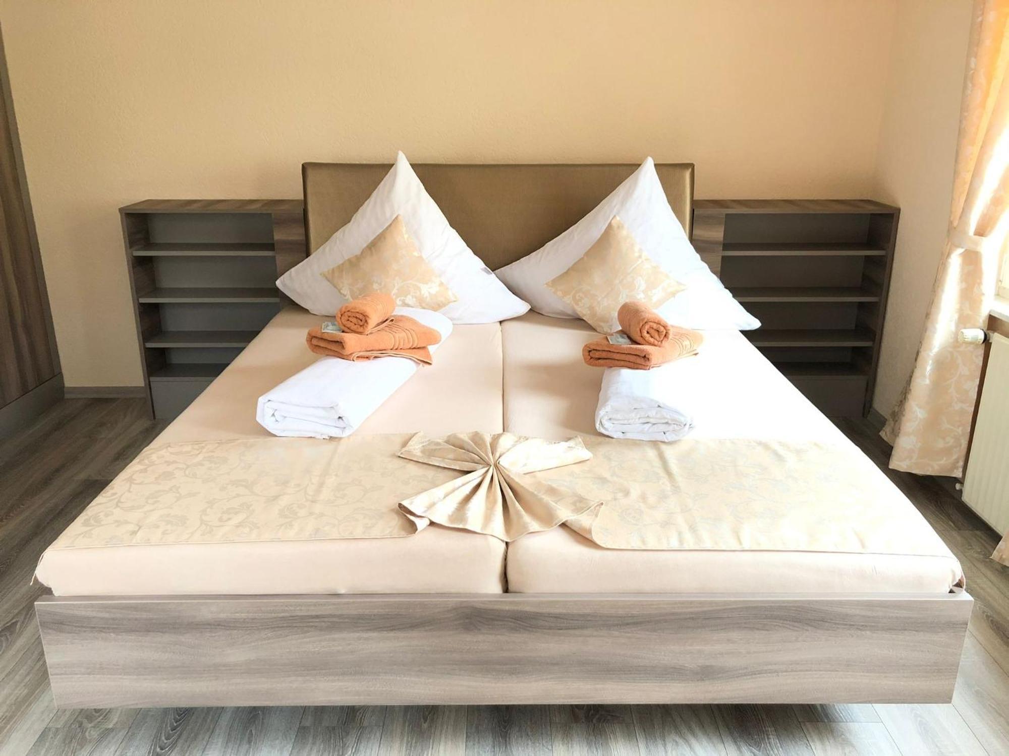 Pension Goldenes Vogtland Adorf Екстер'єр фото