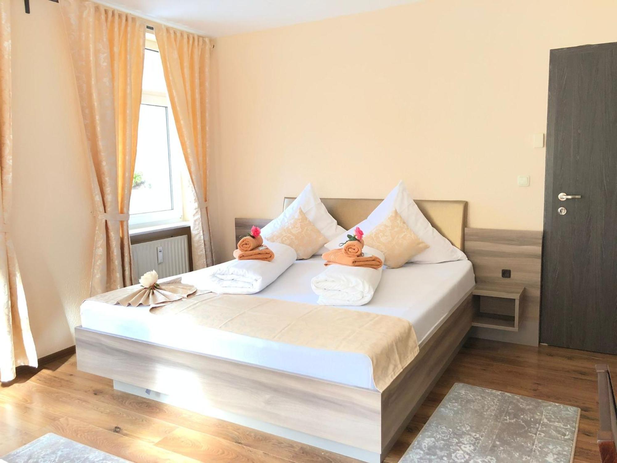 Pension Goldenes Vogtland Adorf Екстер'єр фото